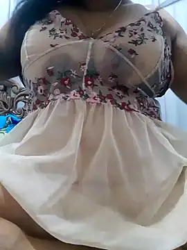 chubby wife online show from 03/10/25, 07:07