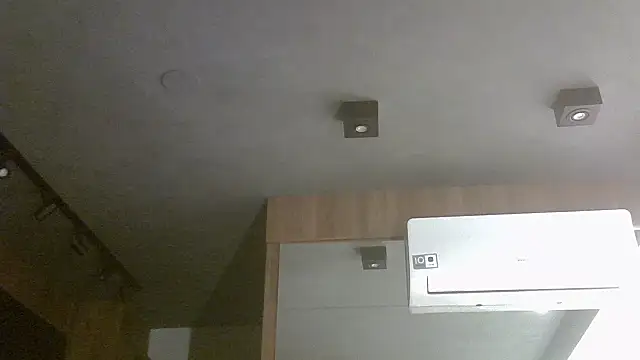 Skinny-Kitten online show from 10/07/25, 04:20