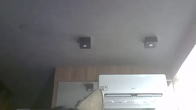 Skinny-Kitten online show from 12/02/25, 05:52