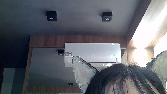 Skinny-Kitten online show from 04/20/26, 08:54