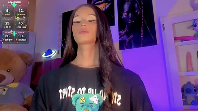 Snapshot of alexia_corleoni chatting on 11/21/25, 12:21 alexia corleoni online show from 11/21/25, 12:21