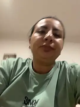 Abril Luv online show from 09/21/25, 11:39