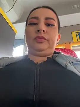 Abril Luv online show from 02/12/26, 12:11