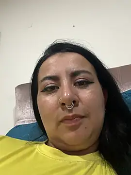 Snapshot of Abril_Luv chatting on 06/10/26, 01:50 Abril Luv online show from 06/10/26, 01:50