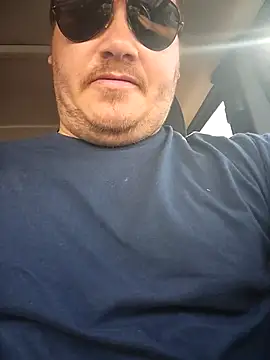 valhallacouple420 online show from 11/18/25, 09:08