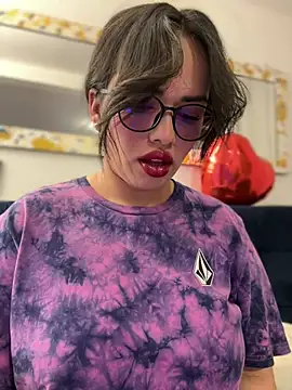 Snapshot of andra_rose chatting on 02/03/25, 11:26 andra rose online show from 02/03/25, 11:26