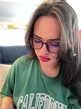 Snapshot of andra_rose chatting on 02/09/25, 01:56 andra rose online show from 02/09/25, 01:56