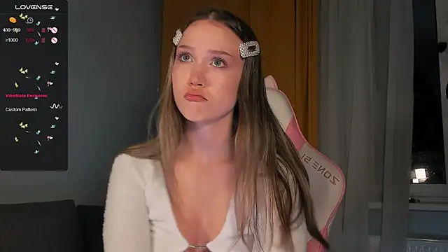 Snapshot of Amelia_Lein chatting on 01/27/25, 11:33 Amelia Lein online show from 01/27/25, 11:33