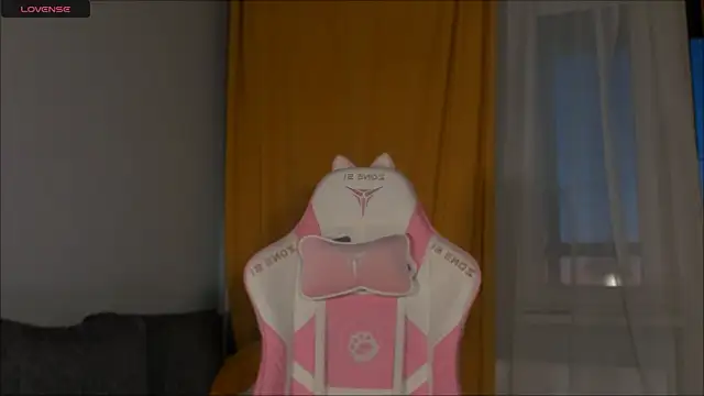 Snapshot of Amelia_Lein chatting on 03/22/25, 03:20 Amelia Lein online show from 03/22/25, 03:20