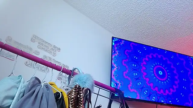 alisseallie online show from 02/14/26, 04:37