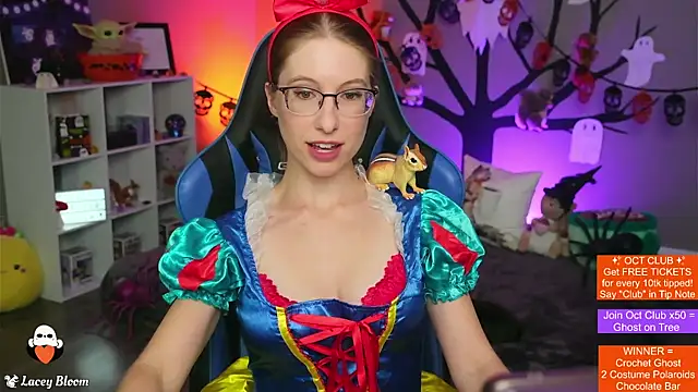 TheLaceyBloom online show from 10/23/25, 01:27