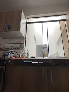 Snapshot of LuceroRm chatting on 11/27/25, 06:43 LuceroRm online show from 11/27/25, 06:43