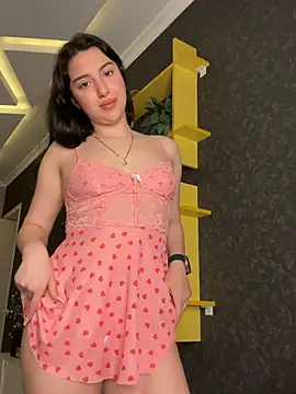 Snapshot of Tasty_Nora chatting on 05/27/26, 04:31 Tasty Nora online show from 05/27/26, 04:31