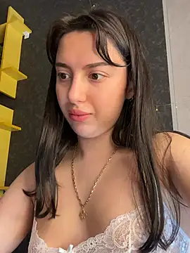 Snapshot of Tasty_Nora chatting on 05/28/26, 05:27 Tasty Nora online show from 05/28/26, 05:27