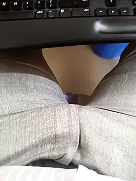 adicma123 online show from 02/12/26, 07:14