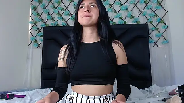 EmmaWilliamss online show from 11/23/25, 05:13