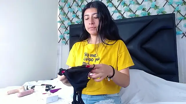 EmmaWilliamss online show from 12/02/25, 03:51