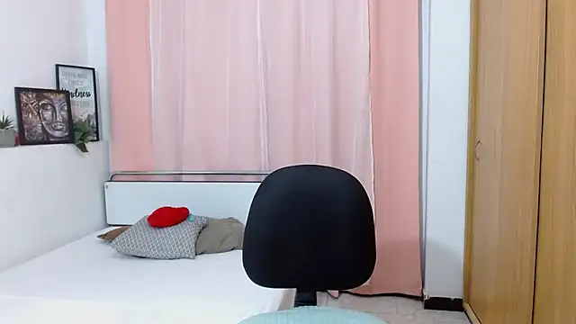 nickyCollins online show from 10/03/25, 11:40