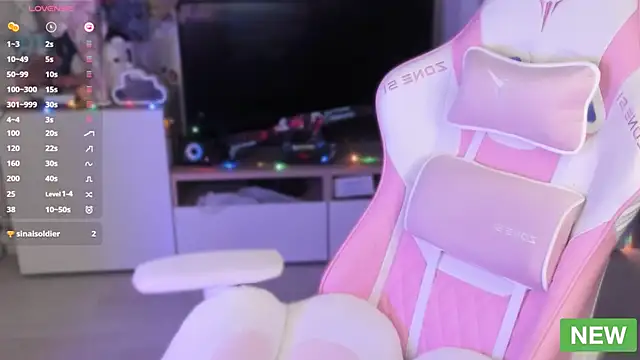 TwixiPixxie online show from 12/15/24, 08:58