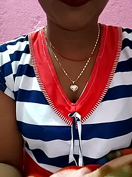 Snapshot of ANGE-MOU chatting on 02/23/25, 01:02 ANGE-MOU online show from 02/23/25, 01:02