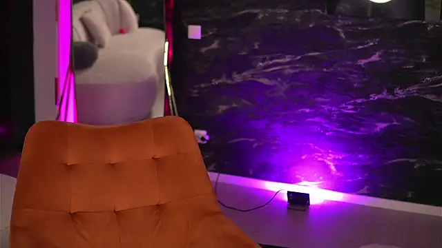 Snapshot of EllenKarter chatting on 03/18/25, 06:57 EllenKarter online show from 03/18/25, 06:57