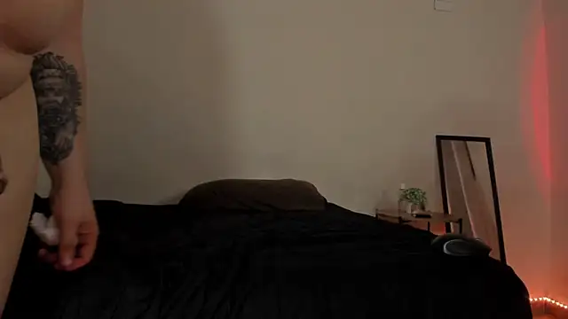 Snapshot of sofinmau chatting on 03/23/25, 05:32 sofinmau online show from 03/23/25, 05:32