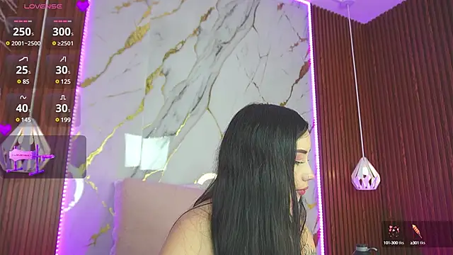 Snapshot of haylie_ chatting on 01/22/25, 04:23 haylie online show from 01/22/25, 04:23