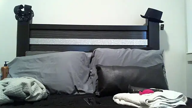 lofibunni online show from 02/12/26, 06:03