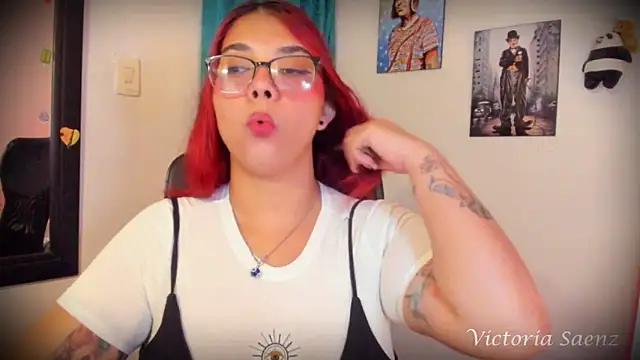 Snapshot of victoriaasaenz_ chatting on 02/16/25, 01:03 victoriaasaenz online show from 02/16/25, 01:03