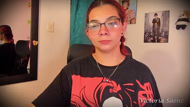 Snapshot of victoriaasaenz_ chatting on 03/03/25, 12:37 victoriaasaenz online show from 03/03/25, 12:37