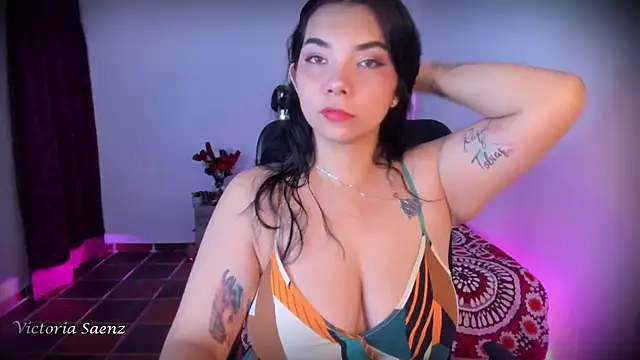 victoriaasaenz  online show from 04/24/26, 12:24