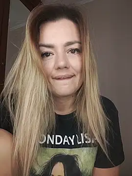 KrissSexi online show from 11/04/25, 08:35