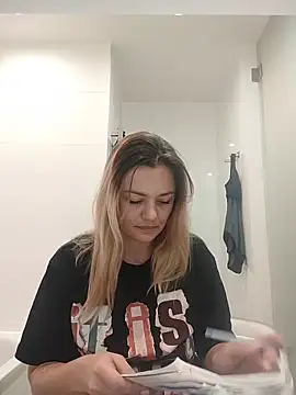 KrissSexi online show from 11/09/25, 10:13