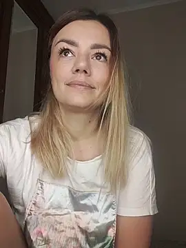 KrissSexi online show from 11/14/25, 07:40