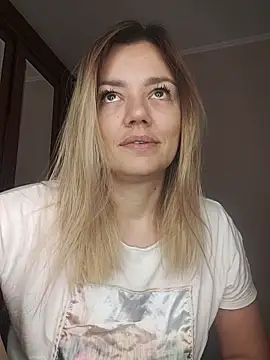 KrissSexi online show from 11/15/25, 06:11