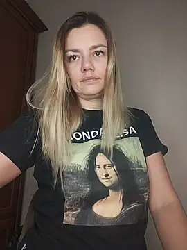 KrissSexi online show from 11/15/25, 06:26