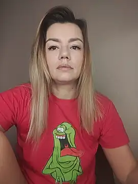 KrissSexi online show from 12/14/25, 07:36