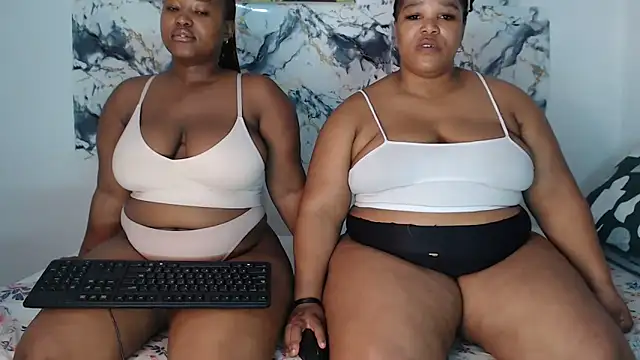 SexyAmeena2002 online show from 03/26/26, 08:03