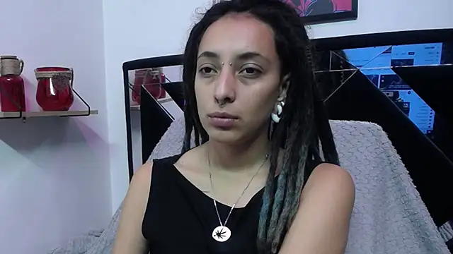 Snapshot of ORIANNA_BODMOD chatting on 12/14/24, 11:50 ORIANNA BODMOD online show from 12/14/24, 11:50