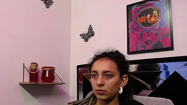 Snapshot of ORIANNA_BODMOD chatting on 01/03/25, 04:22 ORIANNA BODMOD online show from 01/03/25, 04:22