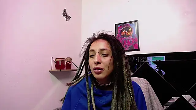 Snapshot of ORIANNA_BODMOD chatting on 01/29/25, 04:15 ORIANNA BODMOD online show from 01/29/25, 04:15