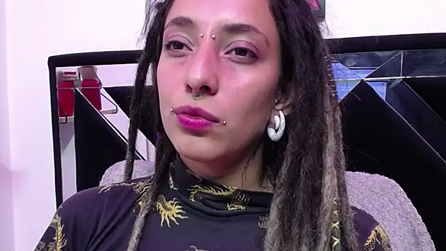 Snapshot of ORIANNA_BODMOD chatting on 02/28/25, 11:03 ORIANNA BODMOD online show from 02/28/25, 11:03