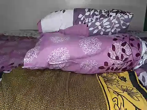 judyshinel20 online show from 12/16/25, 02:38