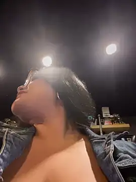 Snapshot of Insane_Issa chatting on 01/09/25, 08:33 Insane Issa online show from 01/09/25, 08:33