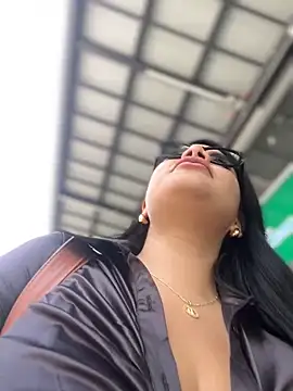 Snapshot of Insane_Issa chatting on 03/13/25, 06:45 Insane Issa online show from 03/13/25, 06:45