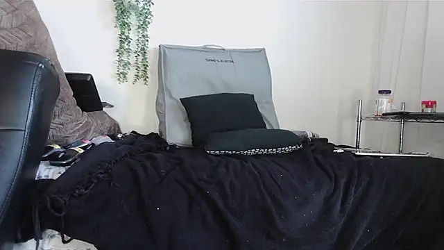 Snapshot of VANESSADDD chatting on 03/08/25, 08:14 VANESSADDD online show from 03/08/25, 08:14