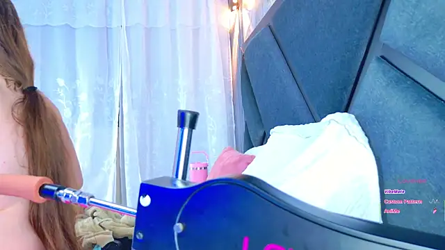 Snapshot of NathaxaLeans chatting on 01/10/26, 11:34 NathaxaLeans online show from 01/10/26, 11:34