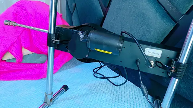 Snapshot of NathaxaLeans chatting on 02/28/26, 12:06 NathaxaLeans online show from 02/28/26, 12:06