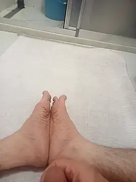 Hardapple01 online show from 03/20/26, 08:25