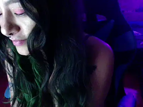 Snapshot of AngelaQueen_ chatting on 12/10/24, 10:16 AngelaQueen online show from 12/10/24, 10:16